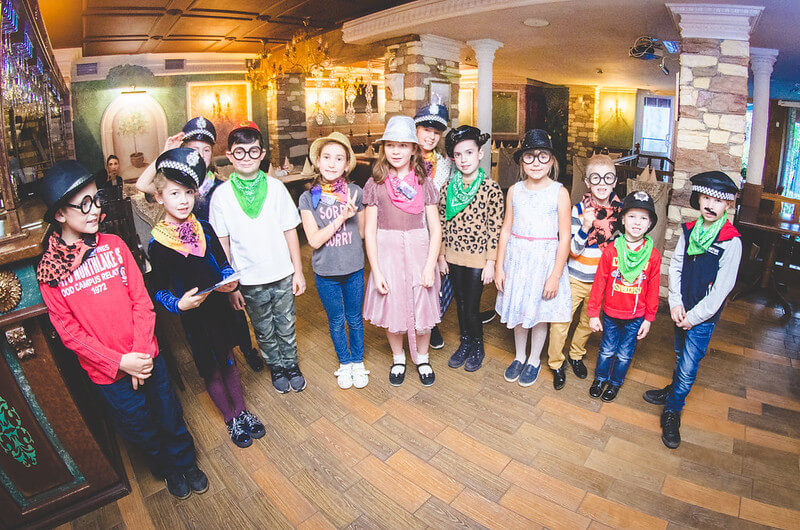 Сценарии квестов на 8 марта в Almaty