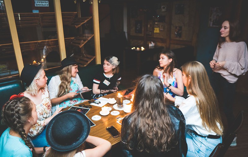 Выездные квесты на Международный женский день: интерактивное мероприятие в школе Almaty.